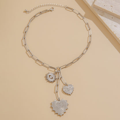 Ins zircon inlaid sun necklace for women, cold and cool style heart-shaped alloy pendant, collarbone chain