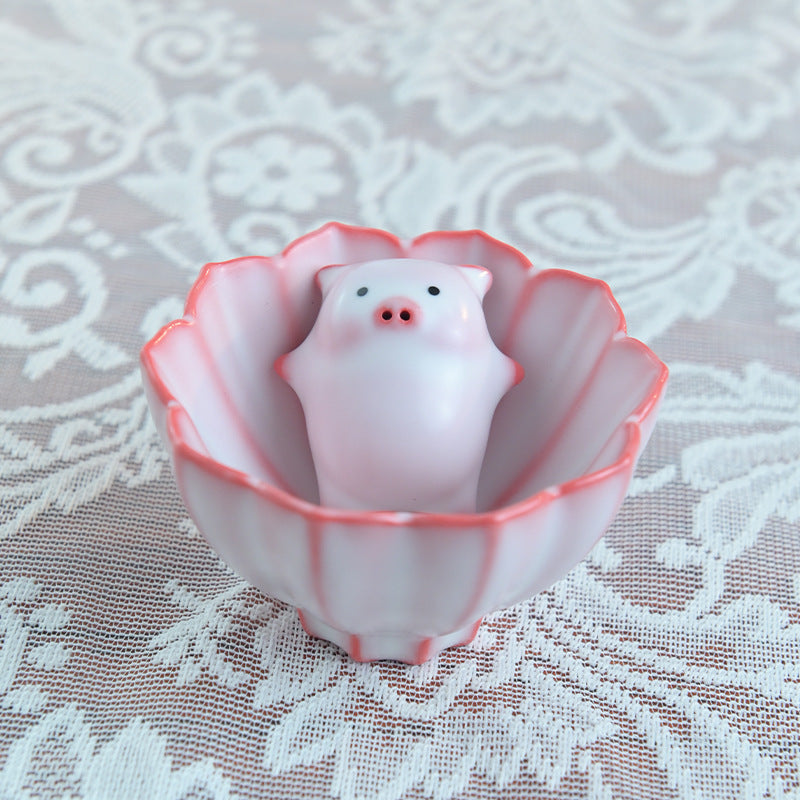 Cartoon ceramic teacup - funny piglet with bubbles under base