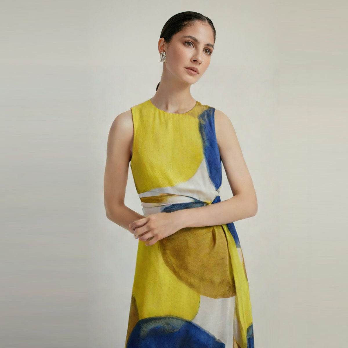 Waist hugging sexy printed sleeveless dress