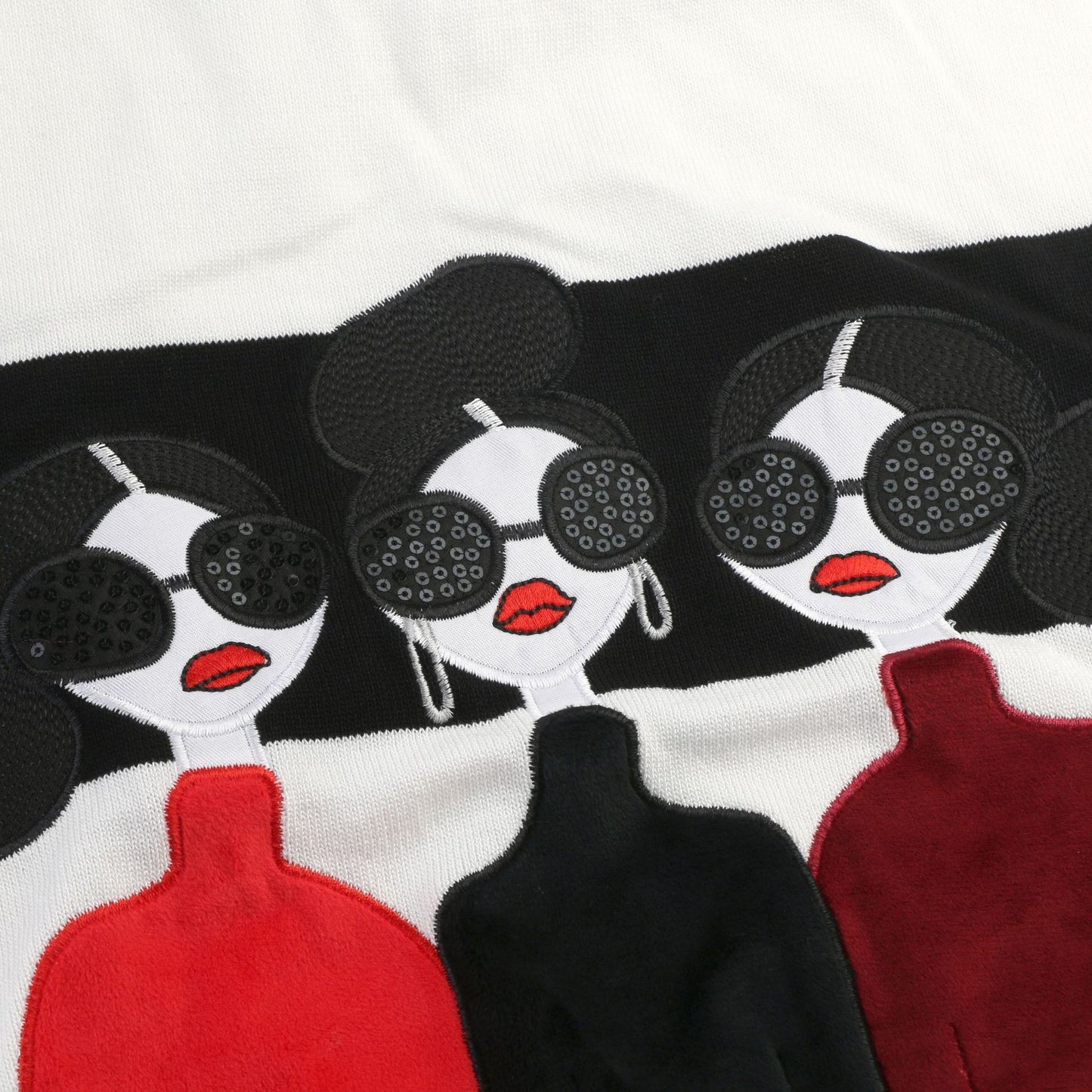 Short sleeved knitted sweater base shirt for women, like white and black sequins loose knit sweater short top for women